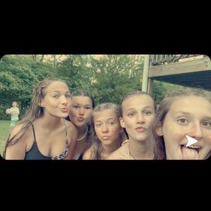 Meet your Posher, Kayla